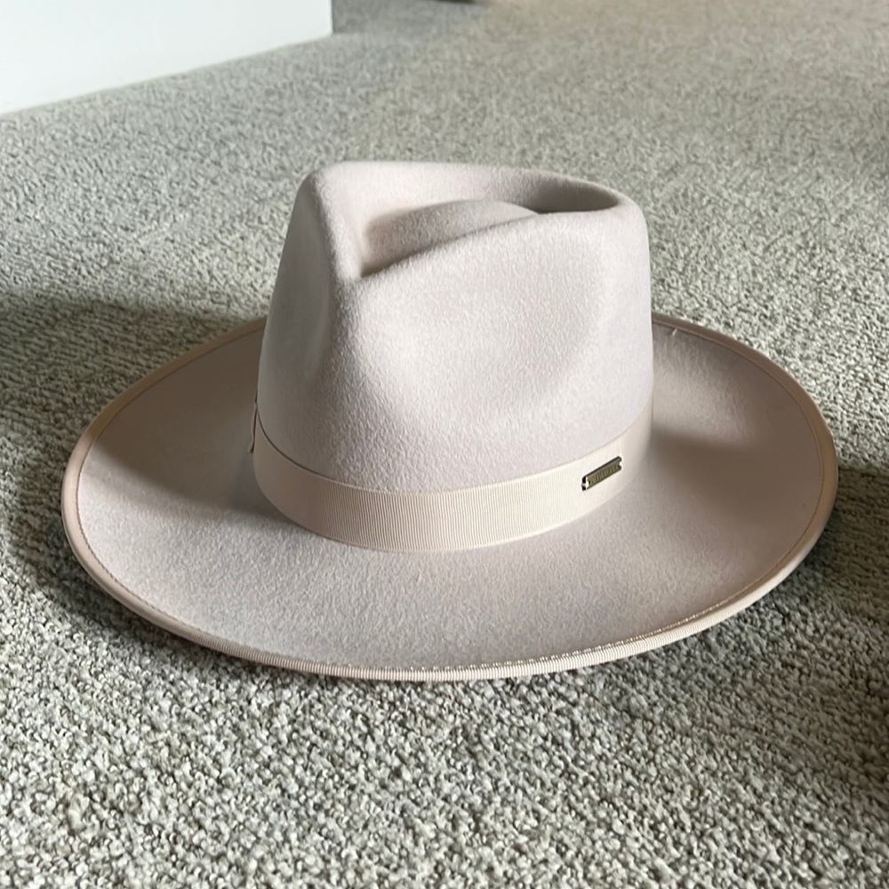 Gigi pip hat
